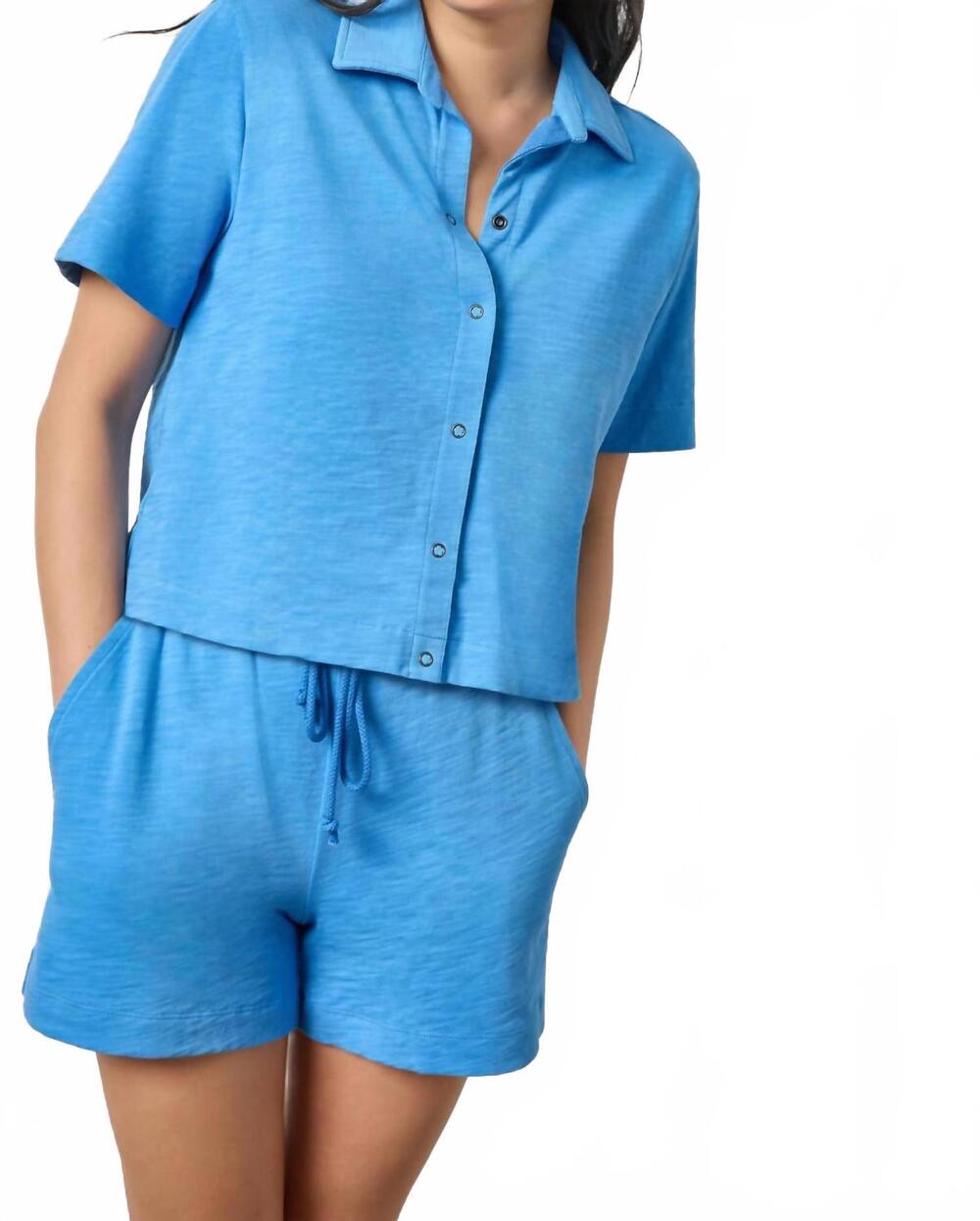 NEW LILLA P short sleeve snap front top in regatta blue